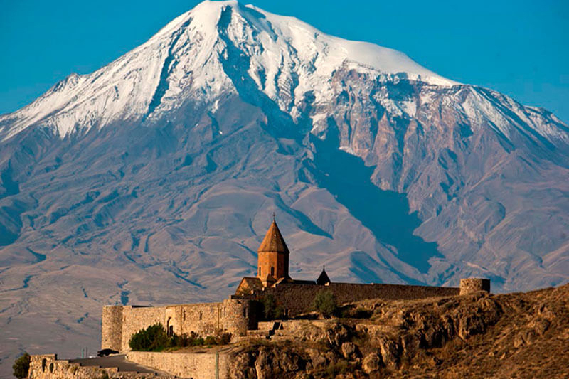 Խոր Վիրապ-Արենի գինու համտես-Նորավանք